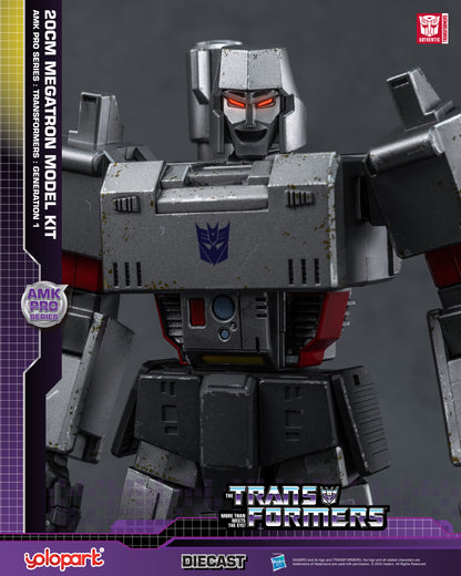 Transformers: Generation 1 - 20cm Megatron Model Kit - AMK PRO Series